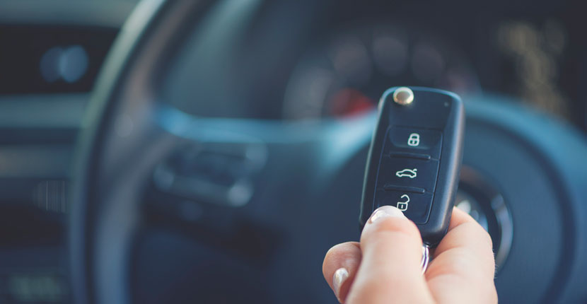 How do I know if my car key needs to be replaced?